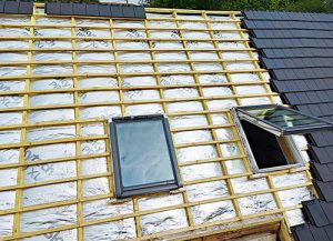 Het is de doeltreffende en economische oplossing voor betere energieprestaties van een hellende dak